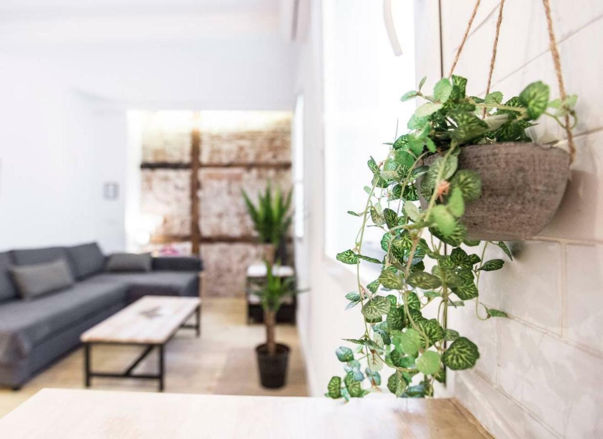 Ferienwohnung Intimate And Artistic Flat Wifi Puerta Del Sol Madrid Exterior foto