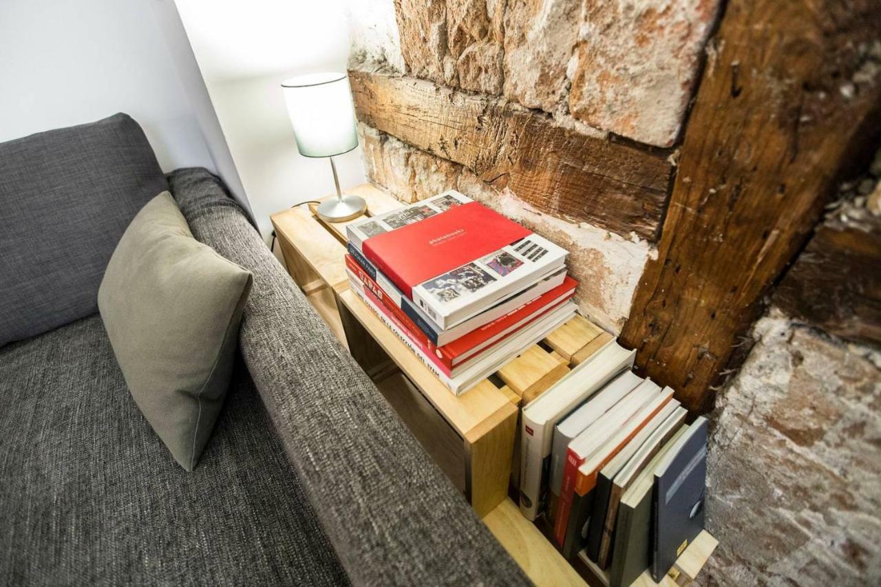 Ferienwohnung Intimate And Artistic Flat Wifi Puerta Del Sol Madrid Exterior foto